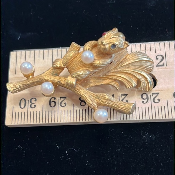 Vintage Brooches/Pins set of 3. Roaster Toledo Spain, Turtle Pell & Squirrel. - Picture 10 of 15
